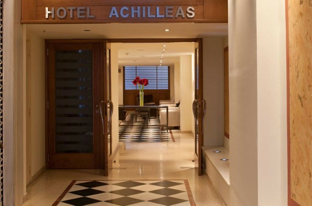Hotel Achilleas Athena Bagian luar foto